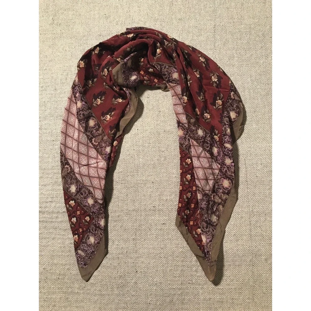 Oscar de la Renta Women's Scarf 100% silk floral Print #534